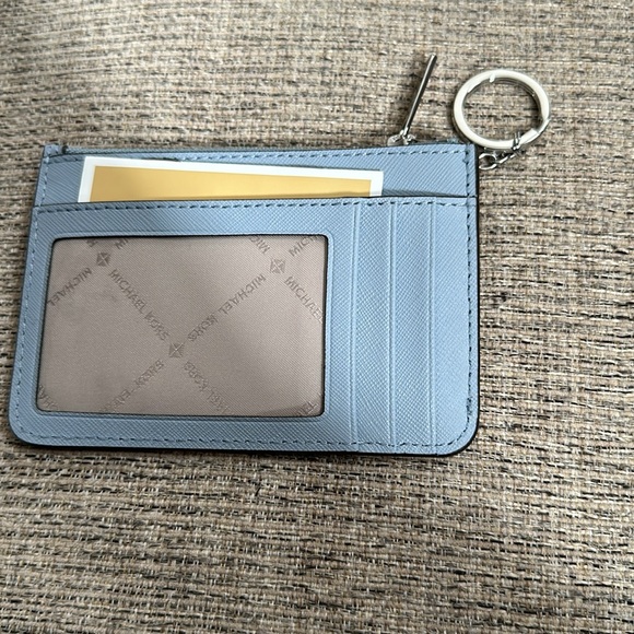Michael Kors crossbody with wallet - Picture 8 of 8